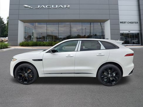 New 2026 Jaguar F-PACE R-Dynamic S image 3
