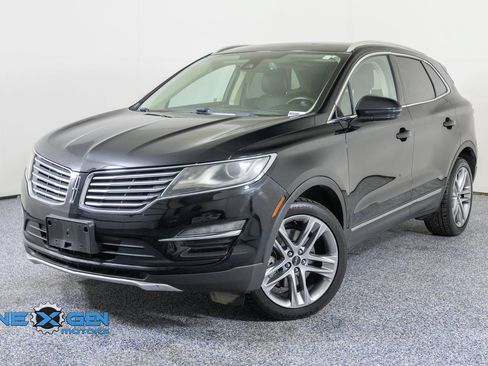 Used 2016 Lincoln MKC Reserve w/ Lincoln MKC Climate Package AWD/4WD image 3