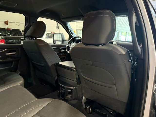 Certified 2024 RAM 2500 Big Horn w/ Night Edition AWD/4WD image 15