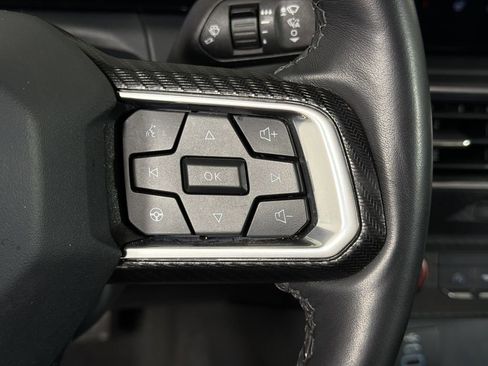 Used 2025 Ford Mustang Premium image 21