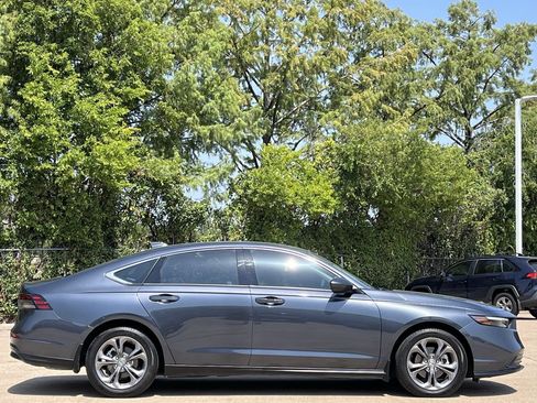 Used 2024 Honda Accord EX image 3