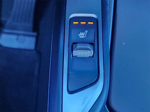 Used 2024 Kia Sorento EX image 25