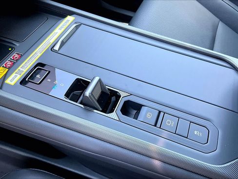 New 2026 Lexus ES 350e w/ Convenience Package FWD image 11