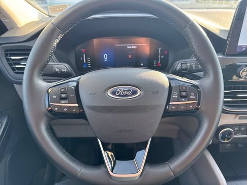 Used 2023 Ford Escape Active AWD/4WD image 15