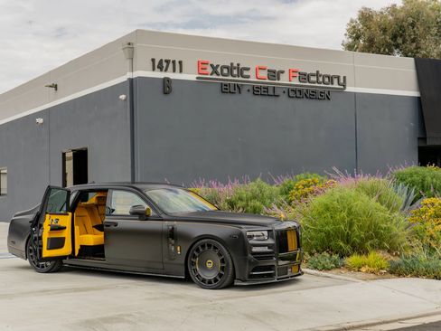 Used 2027 Rolls-Royce Phantom Sedan RWD image 2