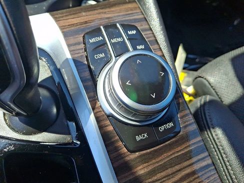 Used 2022 BMW 530i xDrive AWD/4WD image 26