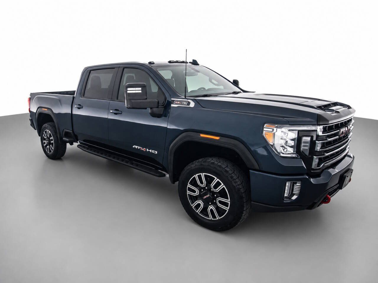 Used 2022 GMC Sierra 3500 AT4 w/ Snow Plow Prep/Camper Package AWD/4WD image 3