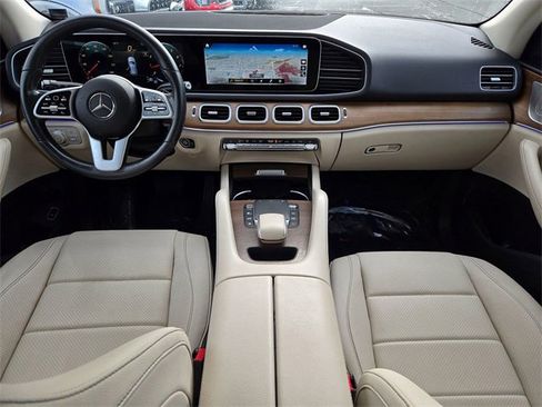 Used 2021 Mercedes-Benz GLE 350 w/ Premium Package image 9