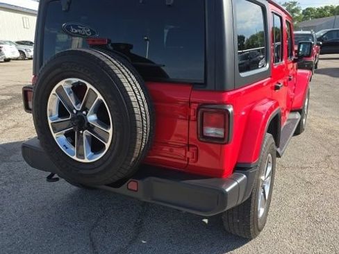 Used 2023 Jeep Wrangler Unlimited Sahara w/ Cold Weather Group AWD/4WD image 4