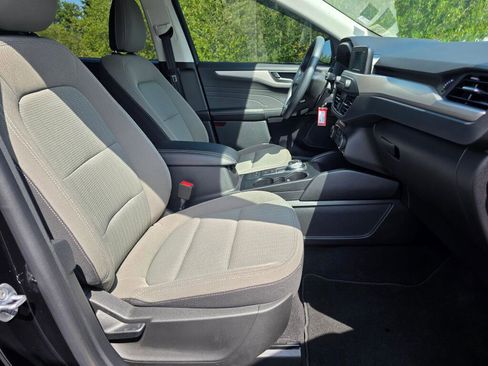 Used 2022 Ford Escape S image 40
