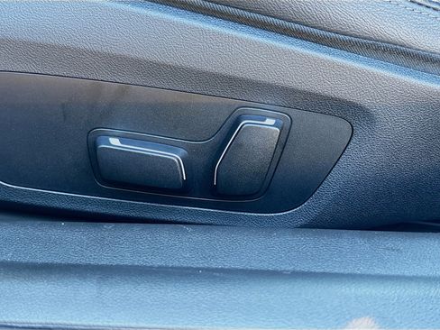 Used 2024 BMW 230i Coupe image 10