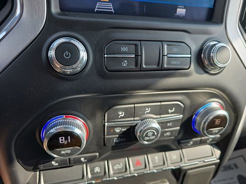 Used 2021 GMC Sierra 1500 Elevation image 27