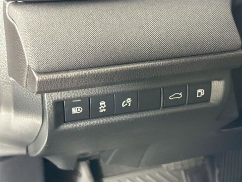 Certified 2025 Toyota Camry LE image 15