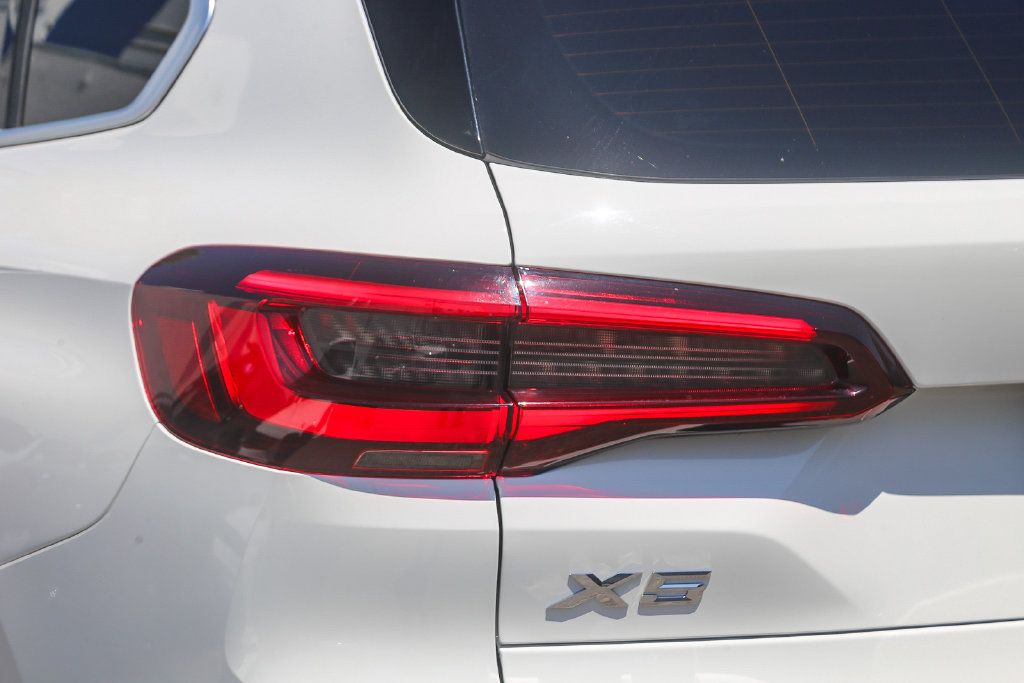 Used 2023 BMW X5 sDrive40i w/ Parking Assistance Package RWD image 7