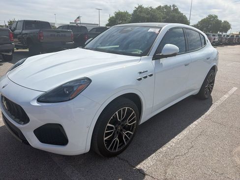 Used 2023 Maserati Grecale Modena image 1
