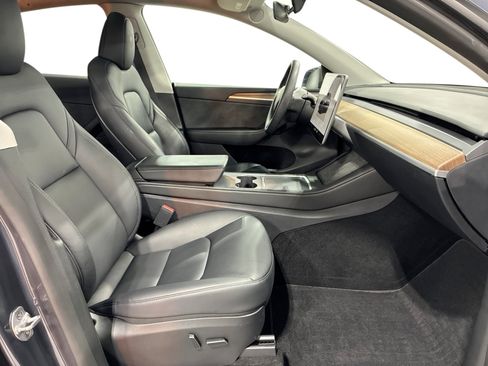 Certified 2023 Tesla Model Y Performance AWD/4WD image 13