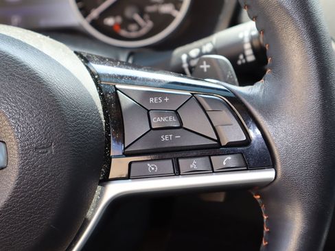Used 2020 Nissan Altima 2.5 SR FWD image 13
