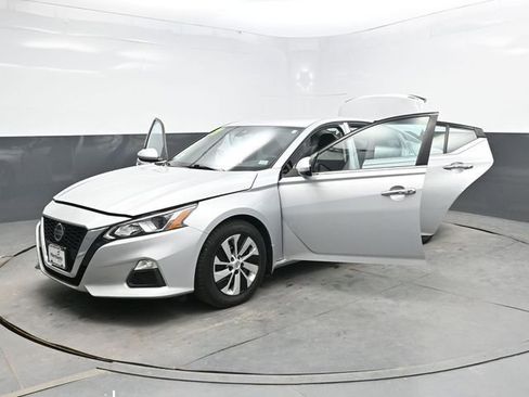 Used 2021 Nissan Altima 2.5 S w/ Driver Assist Package FWD image 36