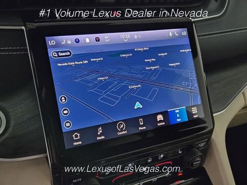 Used 2024 Jeep Grand Cherokee Limited w/ Luxury Tech Group II AWD/4WD image 34