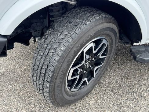 Used 2024 Ford Bronco Outer Banks image 34