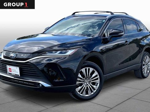 Certified 2024 Toyota Venza XLE image 1