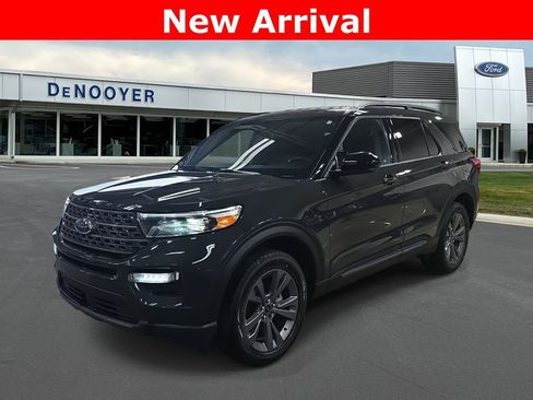 Used 2023 Ford Explorer XLT w/ Equipment Group 202A image 1