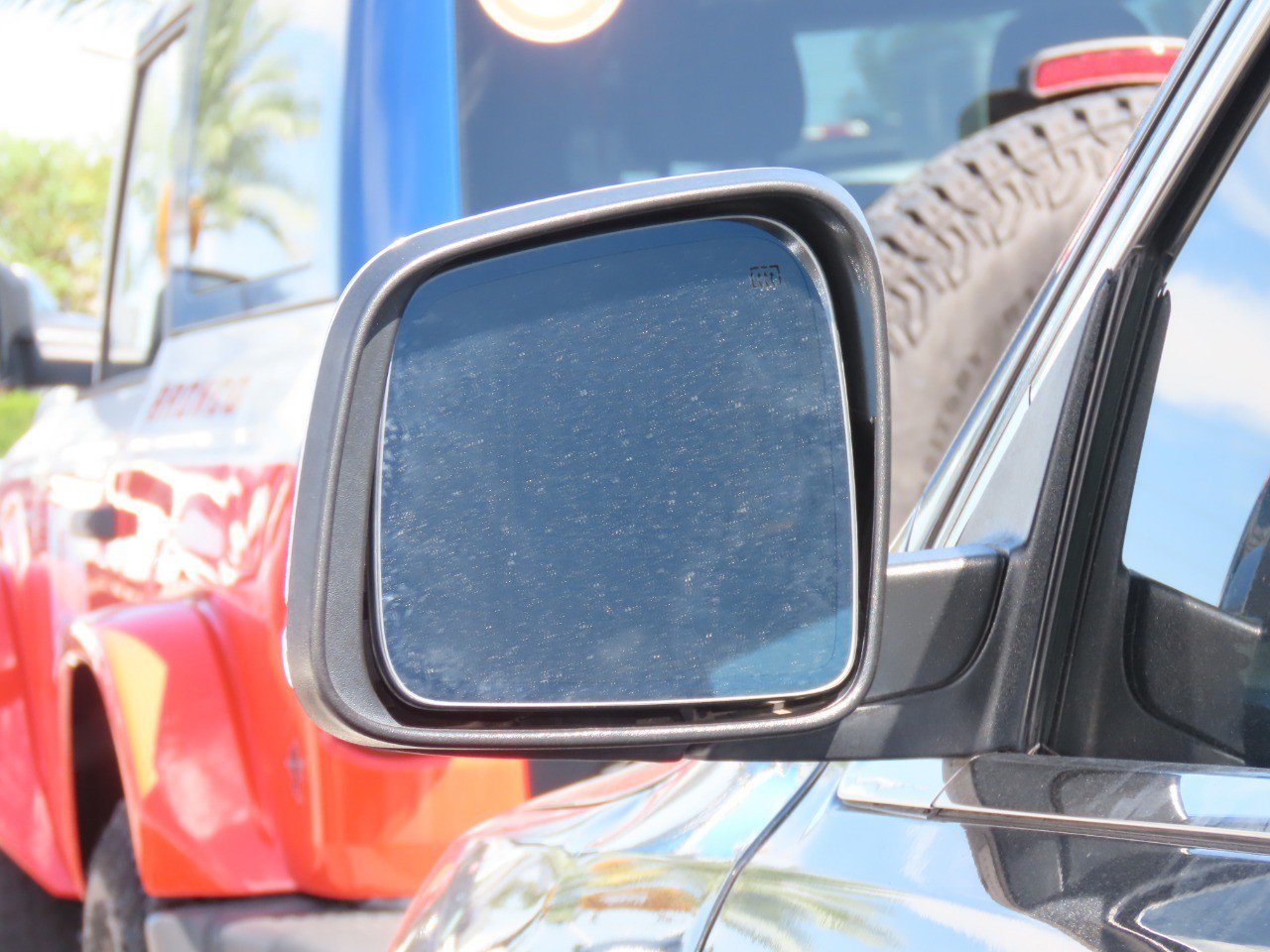Used 2015 Jeep Grand Cherokee Overland RWD image 18