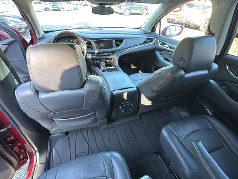 Used 2018 Buick Enclave Essence FWD image 15