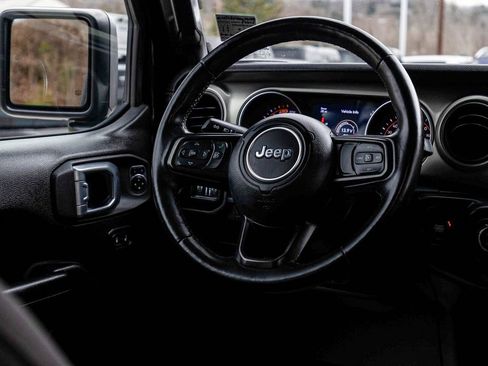 Used 2021 Jeep Wrangler Unlimited Sport image 25