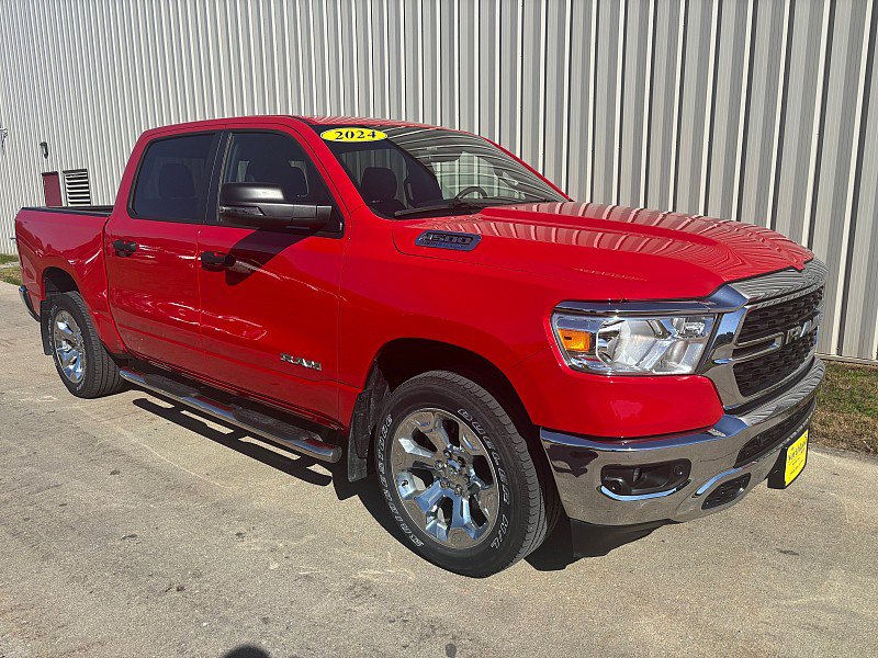 Used 2024 RAM 1500 Big Horn AWD/4WD image 1