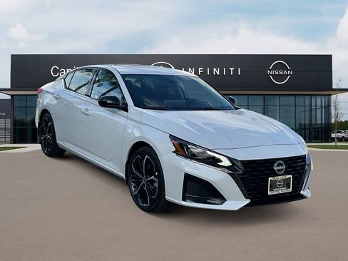 New 2025 Nissan Altima 2.5 SR w/ SR Premium Package image 4