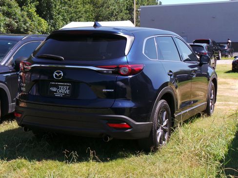 Used 2020 MAZDA CX-9 Touring w/ Touring Premium Package FWD image 3