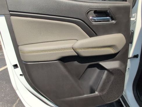 New 2026 Chevrolet Colorado ZR2 w/ Technology Package image 9