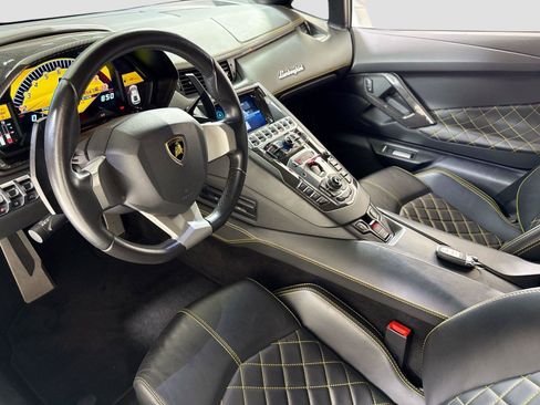 Used 2017 Lamborghini Aventador LP 700-4 AWD/4WD image 23