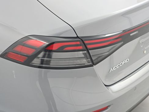 Used 2024 Honda Accord EX-L image 34