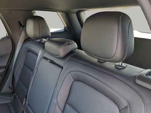 Used 2025 Chevrolet Equinox LT w/ Convenience Package II FWD image 17