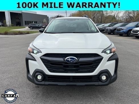 Used 2025 Subaru Outback Premium image 2