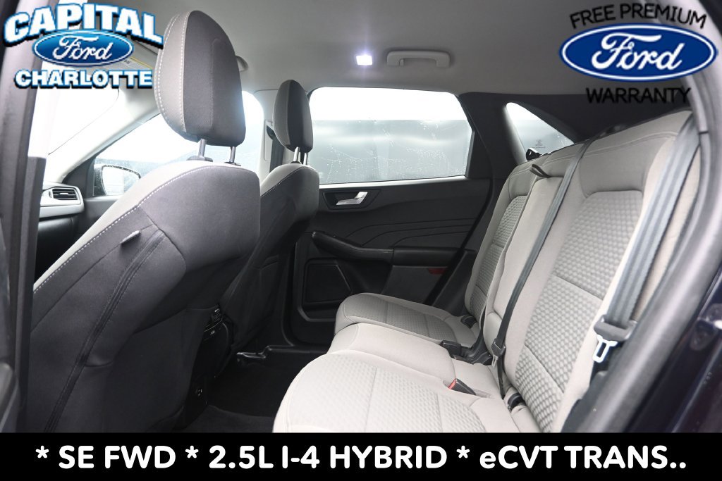 Used 2021 Ford Escape SE w/ SE Sport Appearance Package FWD image 12