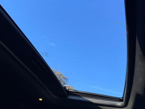 Used 2014 Dodge Challenger R/T Plus image 16