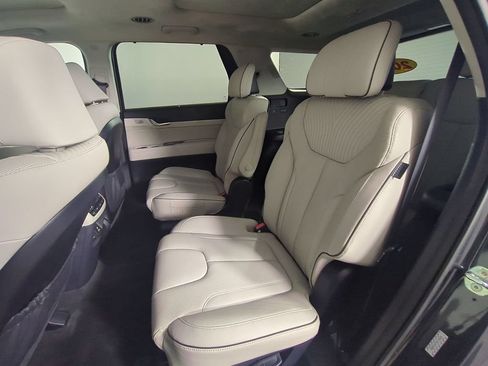 Used 2024 Hyundai Palisade Calligraphy FWD image 17