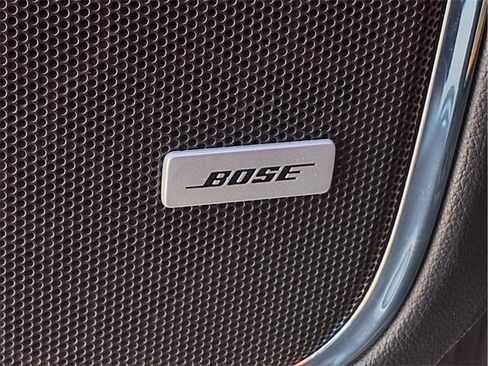 Used 2018 GMC Yukon SLT w/ Premium Edition image 18