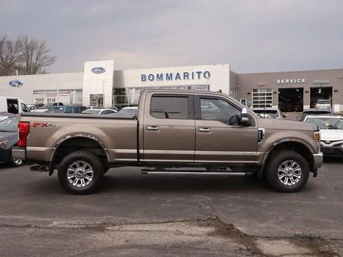Used 2019 Ford F250 Lariat w/ Chrome Package image 5