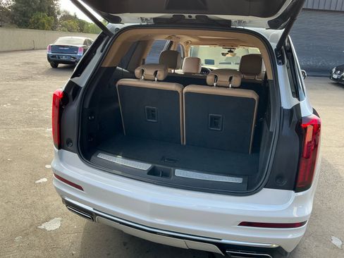 Used 2023 Cadillac XT6 Premium Luxury w/ Platinum Package image 27