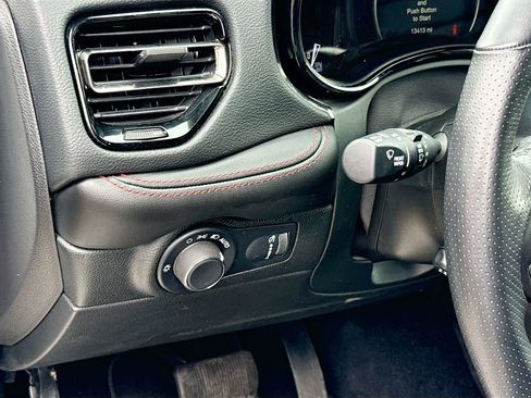 Used 2025 Dodge Durango GT image 11