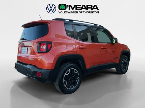 Used 2016 Jeep Renegade Trailhawk w/ Premium Trailhawk Package image 5