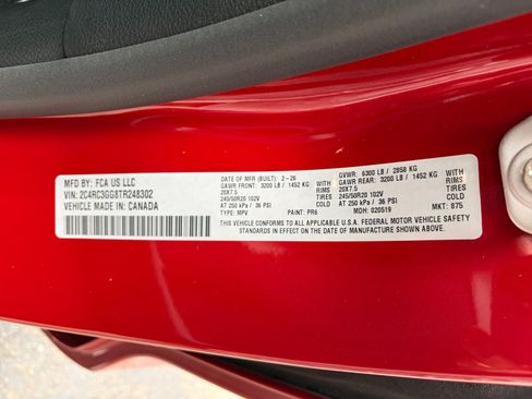 New 2026 Chrysler Pacifica Limited w/ S Appearance Package AWD/4WD image 33