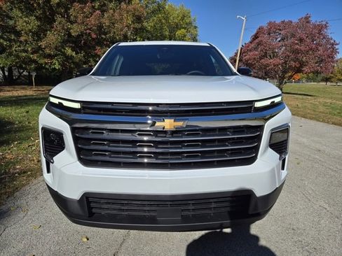 New 2026 Chevrolet Traverse LT w/ Driver Confidence Package image 10