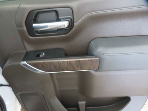 Used 2022 GMC Sierra 1500 Denali w/ Denali Premium Package image 21