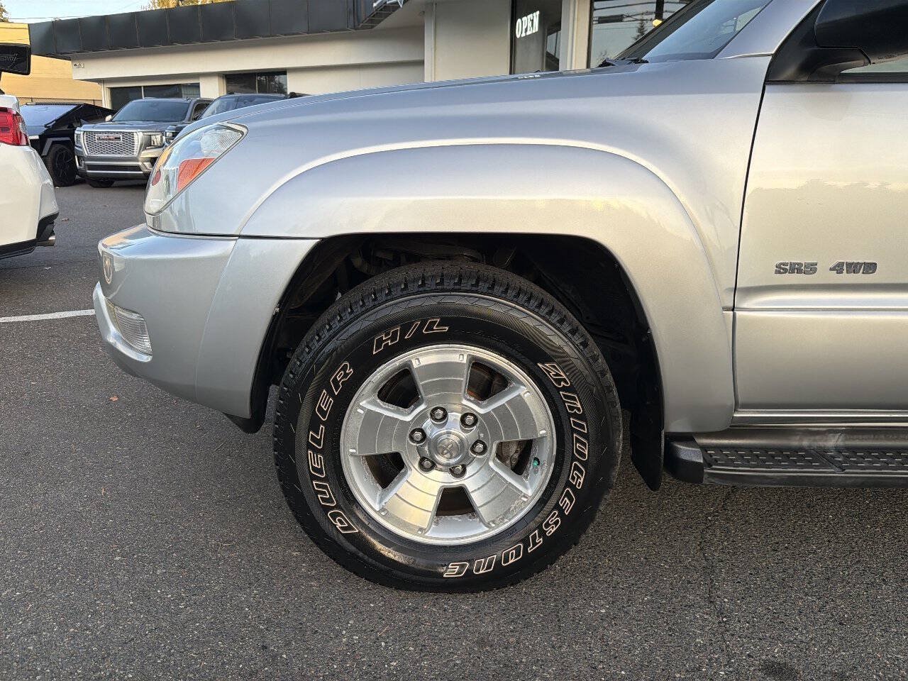 Used 2003 Toyota 4Runner SR5 w/ Preferred Accessory Pkg AWD/4WD image 10