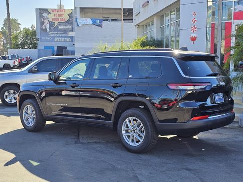 New 2025 Jeep Grand Cherokee L Laredo image 5